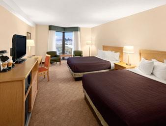 Travelodge Hotel by Wyndham Saskatoon , SK S7L 4L6 near Saskatoon John G. Diefenbaker International Airport View Point 8