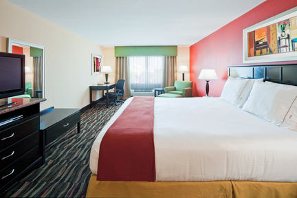 Holiday Inn Express Hotel & Suites Fort Lauderdale Airport/Cruise Port, an IHG Hotel , FL 33315 near Fort Lauderdale-hollywood International Airport View Point 18