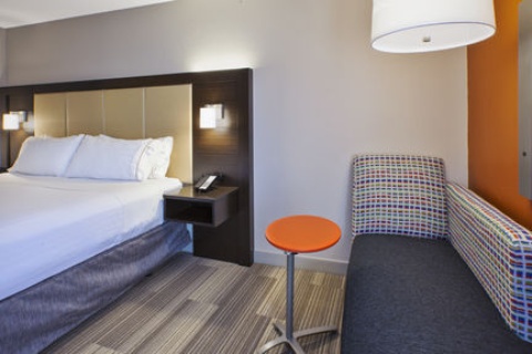 Holiday Inn Express & Suites Chicago-Midway Airport, an IHG Hotel , IL 60638 near Midway International Airport View Point 23