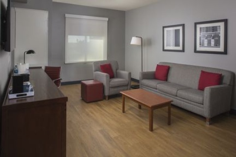 Four Points by Sheraton Houston Hobby Airport , TX 77017 near William P. Hobby Airport View Point 10