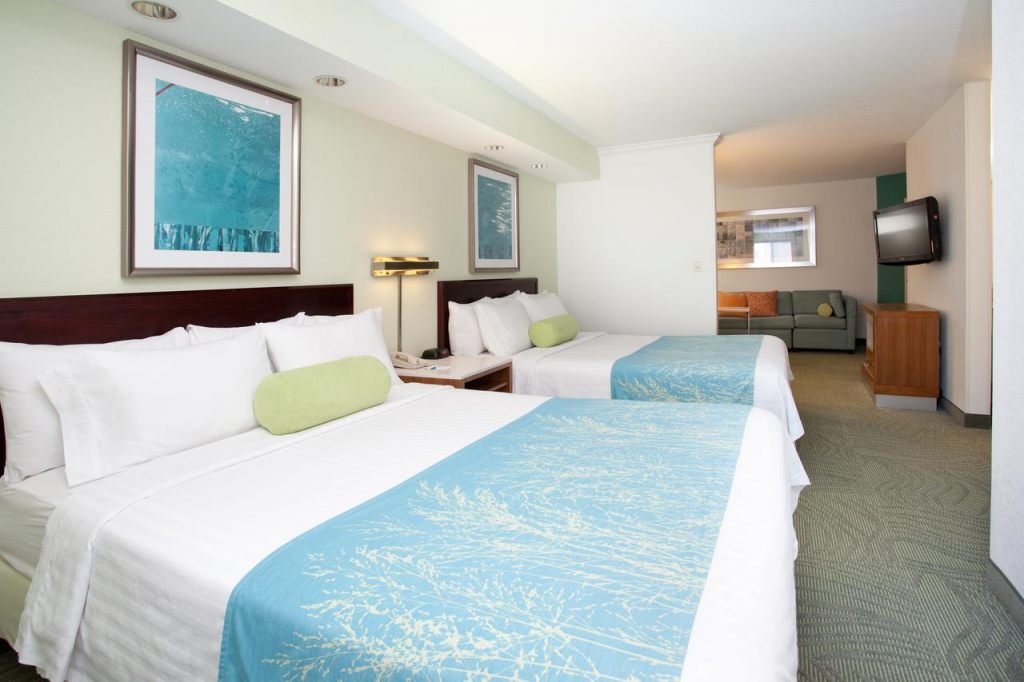 SpringHill Suites Portland Airport , OR 97220 near Portland International Airport View Point 14