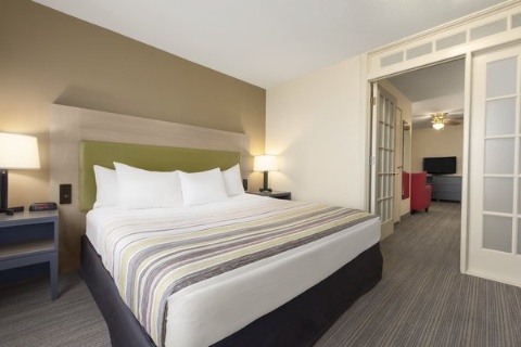 Country Inn & Suites by Radisson, Milwaukee Airport , WI 53221 near General Mitchell International Airport View Point 7