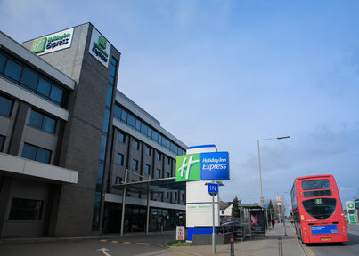 Holiday Inn Express London Heathrow T5, an IHG Hotel ,  SL3 8QB near Heathrow Airport View Point 1