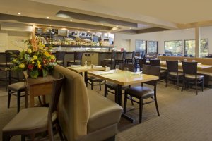 Radisson Hotel Portland Airport , OR 97218 near Portland International Airport View Point 4