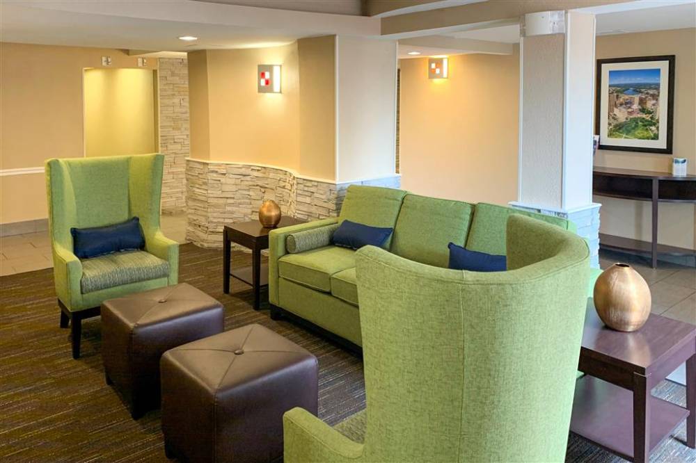 Comfort Inn And Suites East Hartford - H 3