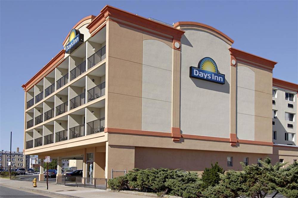 Days Inn By Wyndham Atlantic City Beachblock