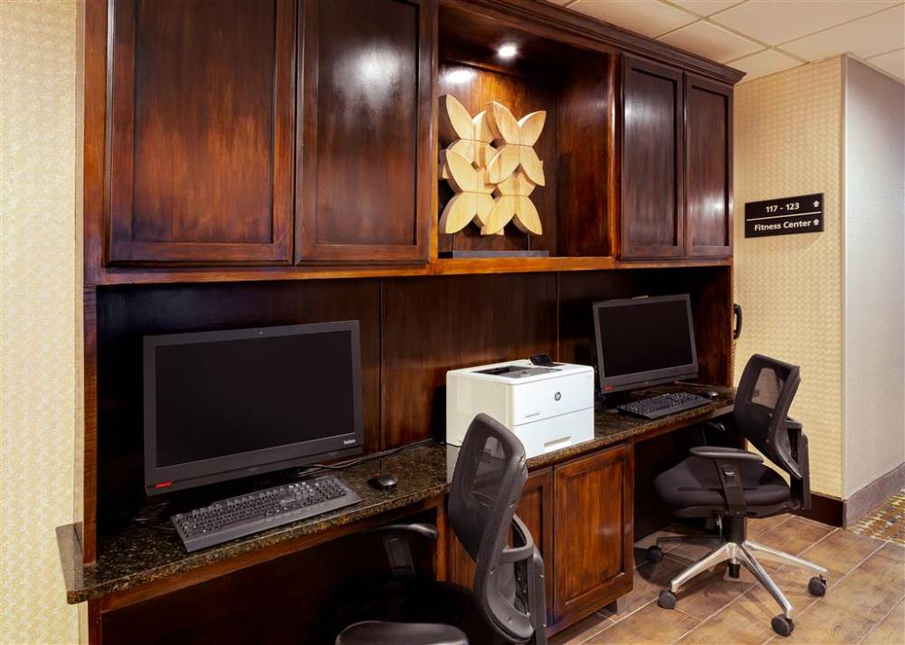 Hampton Inn Bristol 3