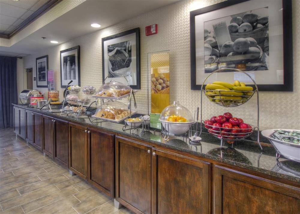 Hampton Inn Bristol 4