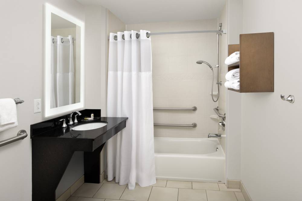 Staybridge Suites Columbia 8