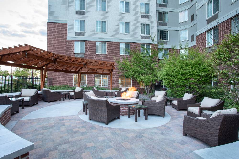 Staybridge Suites Denver Arpt