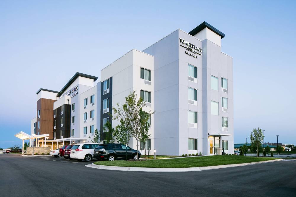 Towneplace Suites By Marriott Kansas City Airport